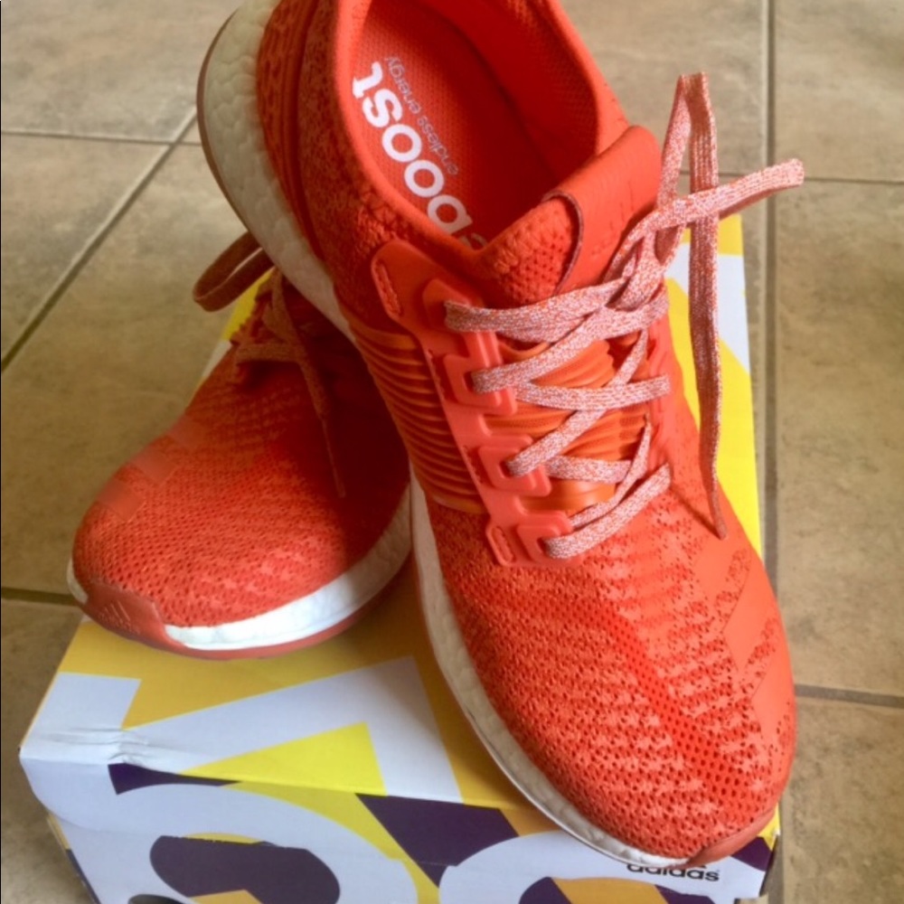 Running shoes